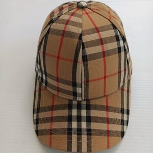 Burberry Hat Unisex Sz Adjustable.